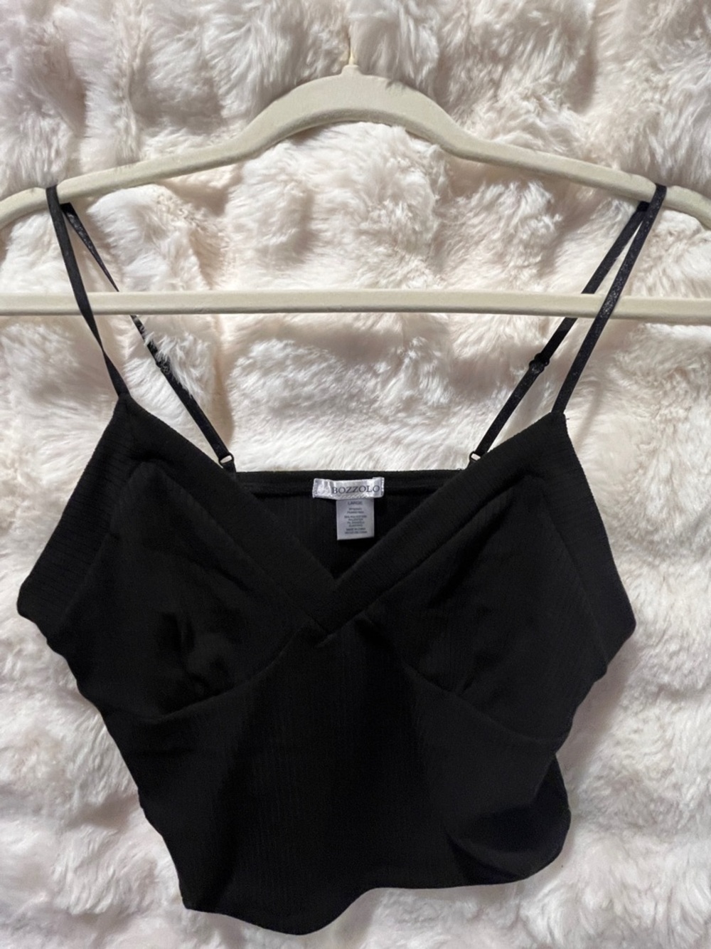 Bozzolo Black Ribbed V-Neck Crop Top